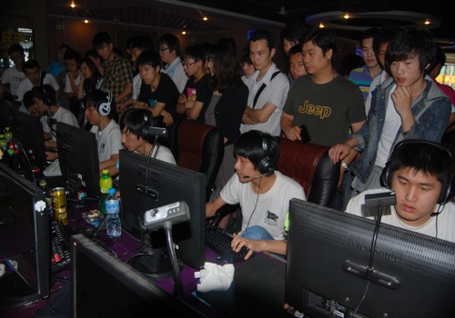 Xiaohu：相信BLG能再赢下GEN；在中单位置上，想跟Chovy交手