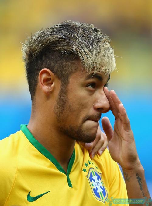 赵嘉仁吊球篮下 胡金秋上篮打成并加罚