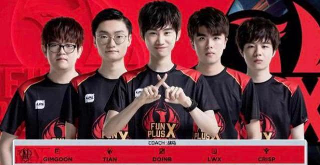 Top Esports 发布新赛季阵容：从此刻开始，闪耀在另一边，所有 Top Esports 成员已准备就绪