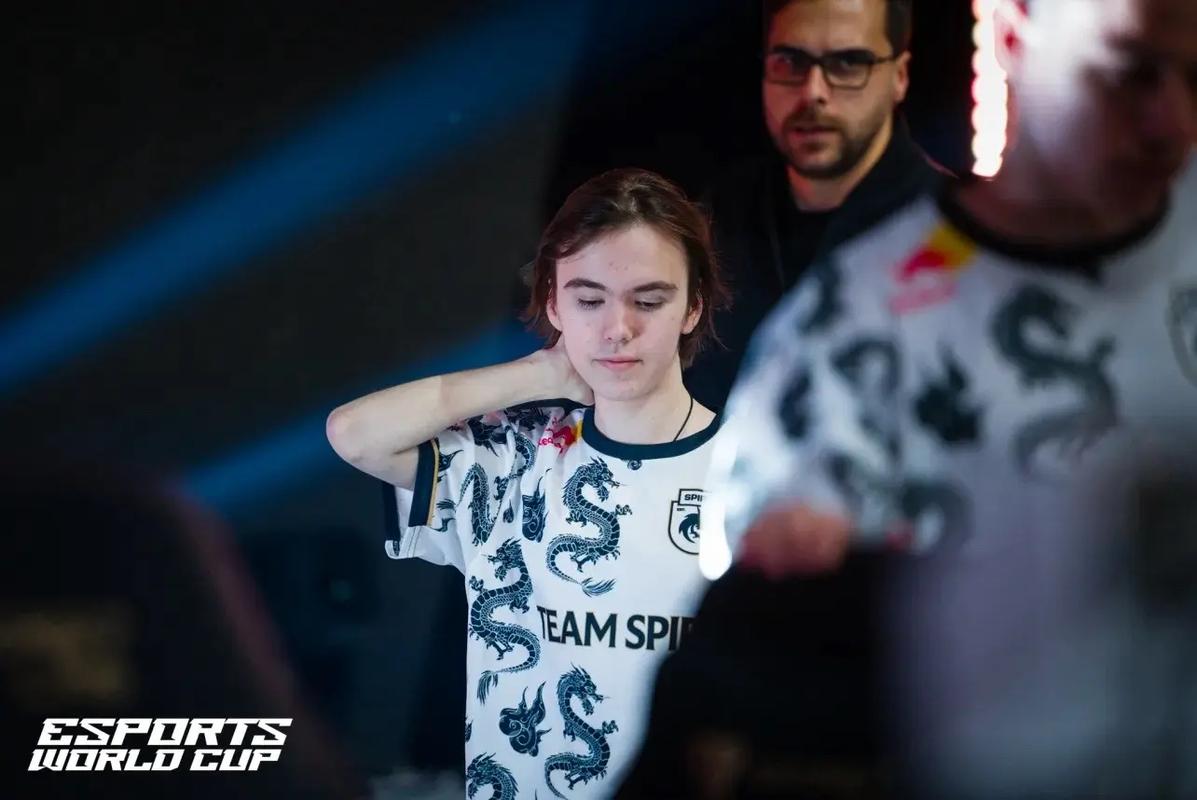 英雄联盟季中杯B组前瞻：LPL能否坐实第一赛区？