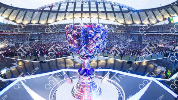 LPL S赛两冠，哪个冠军的含金量更高？